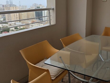 3 otaqlı yeni tikili - Nizami m. - 162 m²
