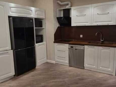 4 otaqlı yeni tikili - Ağ şəhər q. - 170 m²