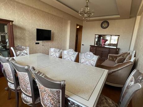 2 otaqlı yeni tikili - İnşaatçılar m. - 93 m²