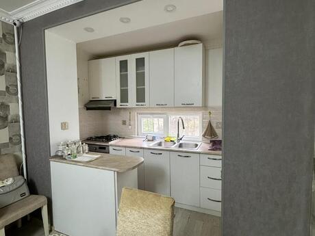 2 otaqlı köhnə tikili - Memar Əcəmi m. - 50 m²