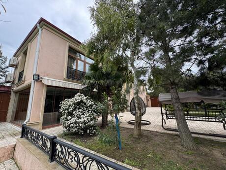 8 otaqlı həyət evi/bağ evi - Buzovna q. - 450 m²