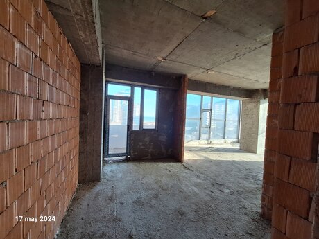 4 otaqlı yeni tikili - Şah İsmayıl Xətai m. - 202 m²