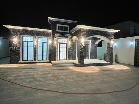 4 otaqlı həyət evi/bağ evi - Suraxanı q. - 135 m²