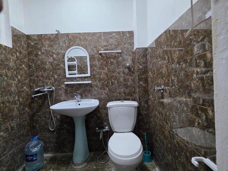 1 otaqlı köhnə tikili - Elmlər Akademiyası m. - 31 m²