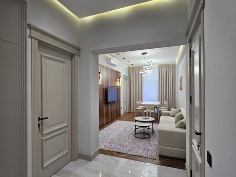 3 otaqlı yeni tikili - Nərimanov r. - 77 m²