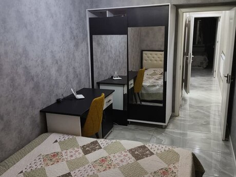 3 otaqlı köhnə tikili - İçəri Şəhər m. - 95 m²