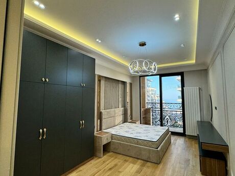 3 otaqlı yeni tikili - 28 May m. - 180 m²