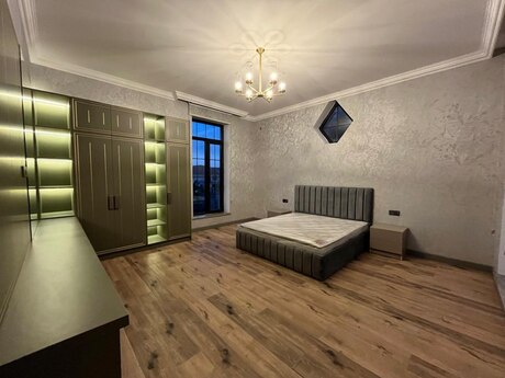5 otaqlı həyət evi/bağ evi - Mərdəkan q. - 250 m²
