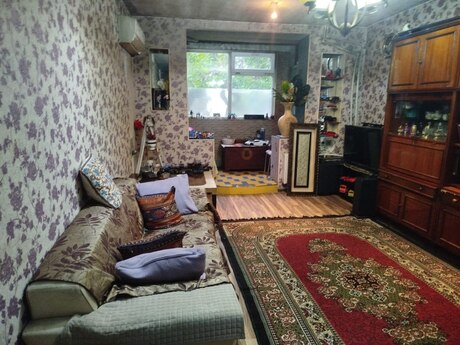 3 otaqlı köhnə tikili - Əhmədli m. - 85 m²