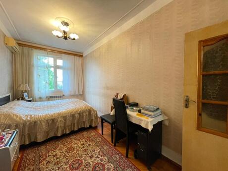 2 otaqlı köhnə tikili - Azadlıq Prospekti m. - 44 m²