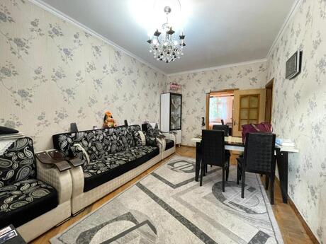 2 otaqlı köhnə tikili - Azadlıq Prospekti m. - 44 m²