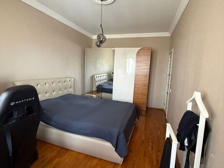 3 otaqlı köhnə tikili - İnşaatçılar m. - 85 m²