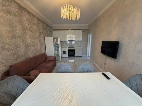3 otaqlı yeni tikili - 8-ci mikrorayon q. - 70 m²