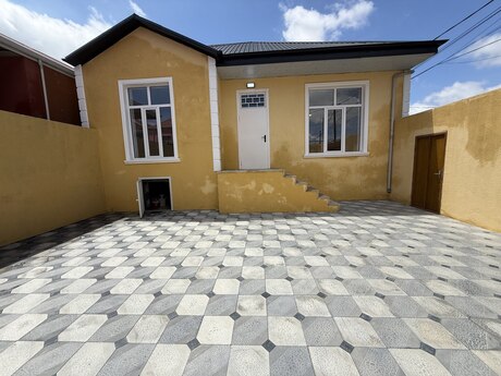 4 otaqlı həyət evi/bağ evi - Binəqədi q. - 100 m²