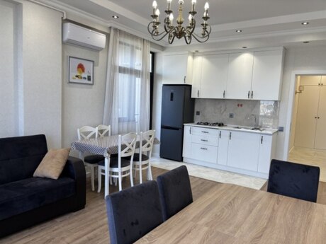 3 otaqlı yeni tikili - Bakıxanov q. - 85 m²