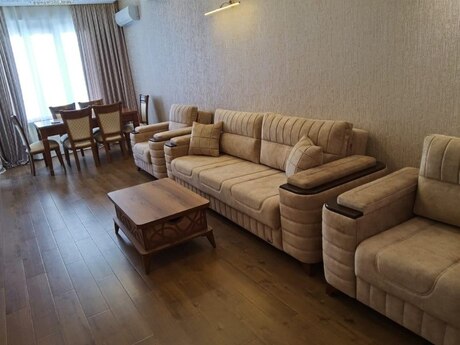 2 otaqlı yeni tikili - Elmlər Akademiyası m. - 74 m²