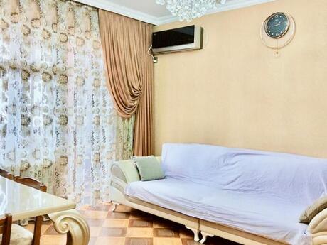 4 otaqlı köhnə tikili - 8-ci kilometr q. - 100 m²