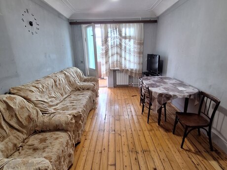 2 otaqlı köhnə tikili - Neftçilər m. - 56 m²