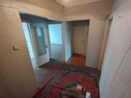 3 otaqlı köhnə tikili - Xalqlar Dostluğu m. - 75 m²