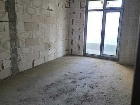 4 otaqlı yeni tikili - Ağ şəhər q. - 194 m²