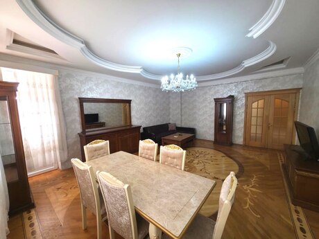 4 otaqlı yeni tikili - Nəriman Nərimanov m. - 167 m²