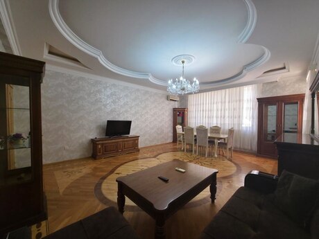 4 otaqlı yeni tikili - Nəriman Nərimanov m. - 167 m²