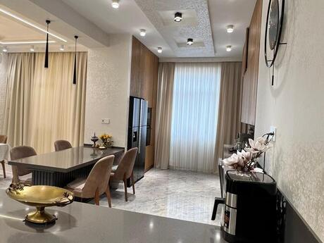 3 otaqlı yeni tikili - Əhmədli m. - 153 m²