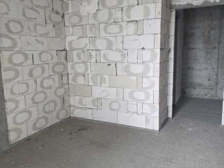 4 otaqlı yeni tikili - Xətai r. - 194 m²