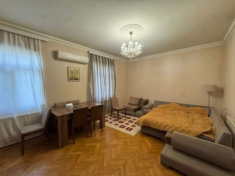 3 otaqlı köhnə tikili - Nəriman Nərimanov m. - 90 m²