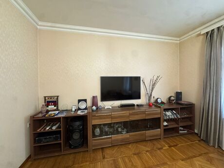 3 otaqlı köhnə tikili - Nəriman Nərimanov m. - 90 m²