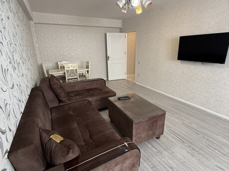 1 otaqlı yeni tikili - Bakıxanov q. - 67 m²