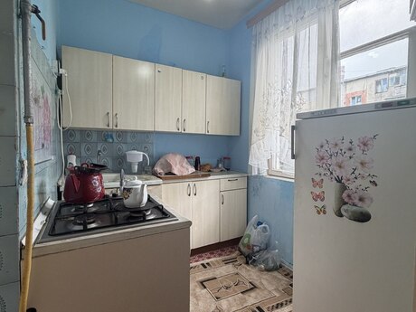2 otaqlı köhnə tikili - Memar Əcəmi m. - 50 m²