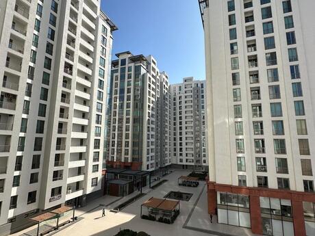 4 otaqlı yeni tikili - Elmlər Akademiyası m. - 160 m²