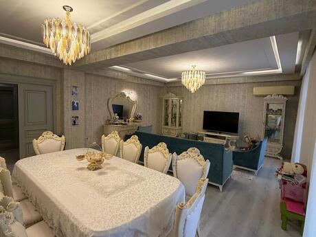 4 otaqlı yeni tikili - Ağ şəhər q. - 190 m²