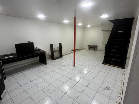 Obyekt - Xalqlar Dostluğu m. - 120 m²
