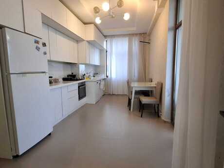 3 otaqlı yeni tikili - Yasamal r. - 122 m²