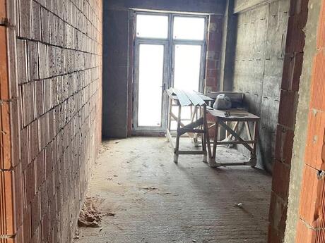 1 otaqlı yeni tikili - Bakıxanov q. - 50 m²