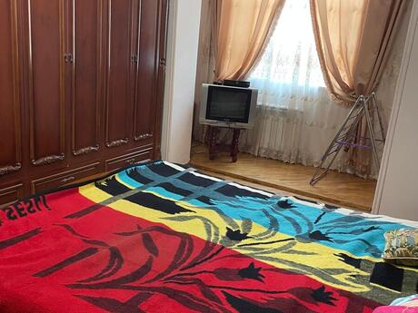 2 otaqlı köhnə tikili - Xalqlar Dostluğu m. - 75 m²