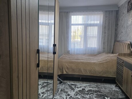 2 otaqlı köhnə tikili - 28 May m. - 50 m²