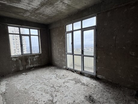 4 otaqlı yeni tikili - Nizami m. - 187 m²