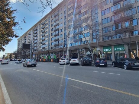 2 otaqlı köhnə tikili - Nərimanov r. - 65 m²