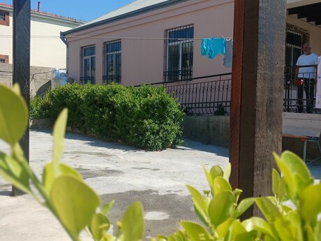 5 otaqlı həyət evi/bağ evi - Qala q. - 207 m²