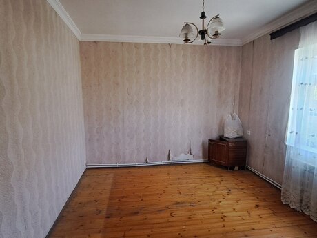3 otaqlı həyət evi/bağ evi - Bakıxanov q. - 90 m²