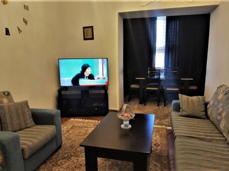 2 otaqlı köhnə tikili - Nəsimi r. - 80 m²