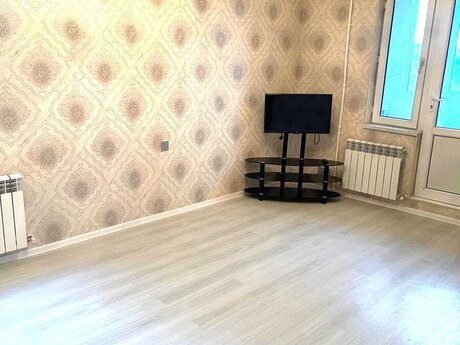 2 otaqlı köhnə tikili - Yeni Günəşli q. - 45 m²