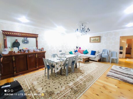 3 otaqlı həyət evi/bağ evi - NZS q. - 250 m²