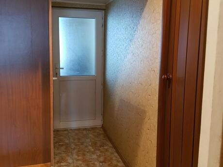 3 otaqlı köhnə tikili - 28 May m. - 64 m²