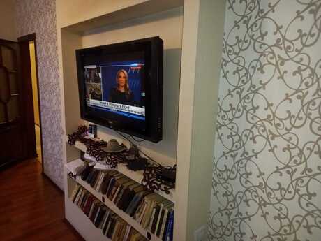 2 otaqlı köhnə tikili - Həzi Aslanov m. - 72 m²