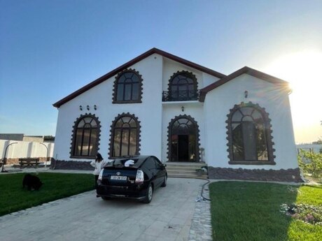 5 otaqlı həyət evi/bağ evi - Mərdəkan q. - 250 m²