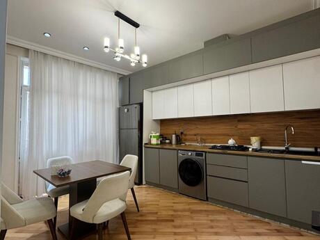 3 otaqlı yeni tikili - Həzi Aslanov m. - 105 m²